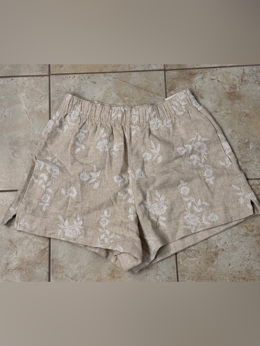 Abercrombie & Fitch Ultra High Rise Linen Blend Floral Embroidered Shorts Size S